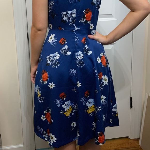 Banana Republic Blue Floral Dress - Picture 5 of 14